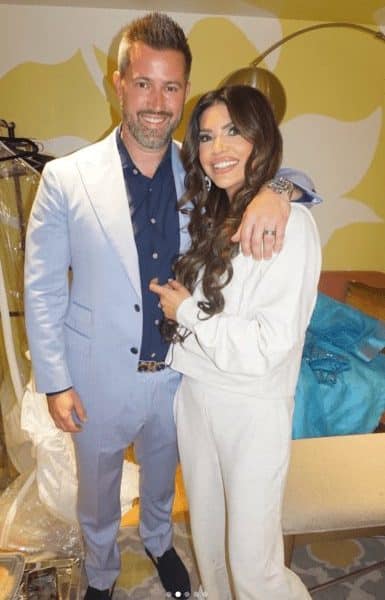 Jo-Ellen Tiberi’s Ivory Zip Up Sweatshirt and Sweatpants - Product Image