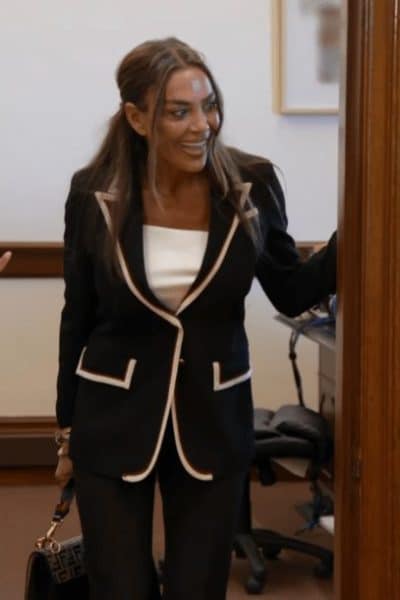Liz McGraw’s Black Contrast Trim Blazer - Product Image